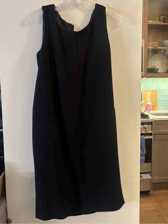 MaxMara Dresses & Skirts - MaxMara Black Sleeveless Midi Shift Dress